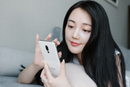 開學(xué)軍訓(xùn)不想曬成非洲小學(xué)弟？魅族Care for You三防面罩呵護(hù)你