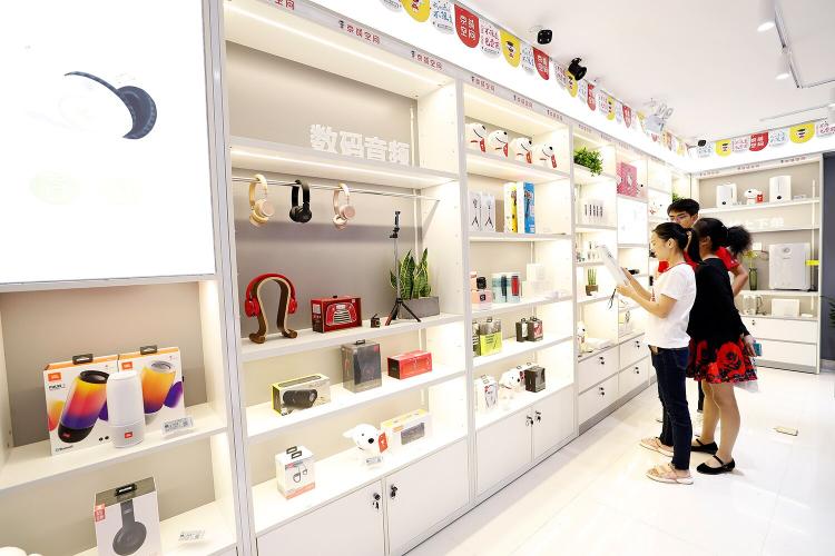 第1000家店正式開業(yè)！京東專賣店首家校園店落地武漢