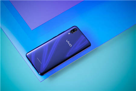 3D幻影極光漸變+靈動(dòng)水滴屏，vivo X23全面開售倒計(jì)時(shí)3天