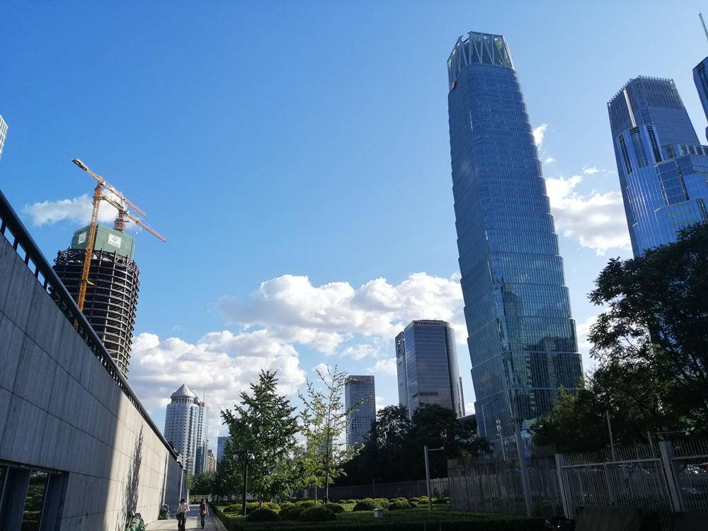 長續(xù)航大內(nèi)存，華為麥芒7帶你體驗AI拍攝的樂趣