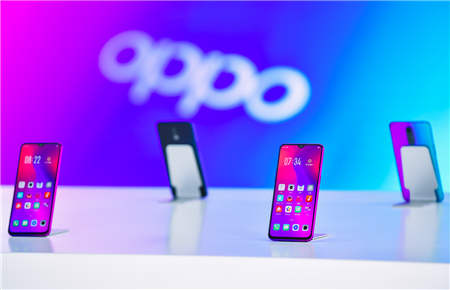 OPPO亮相中國(guó)電信天翼展 R17 Pro凝光綠版本首度現(xiàn)身