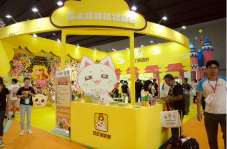 叮叮抓娃娃亮相GTI廣州展，美女娃娃機(jī)引爆全場(chǎng)