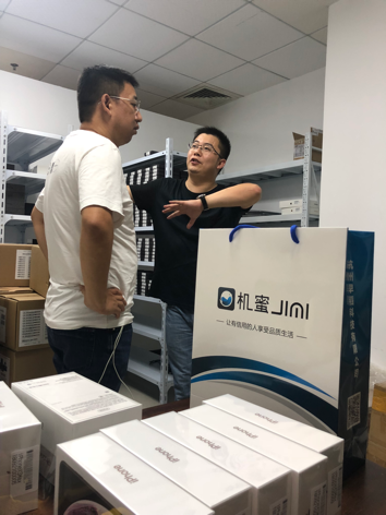 iPhoneXs首發(fā)日，機(jī)蜜凌晨打包，打響租機(jī)第一槍