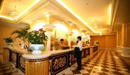 與其吐槽酒店電視形同虛設(shè)，不如今年國(guó)慶游自備VVETIME投影手機(jī)