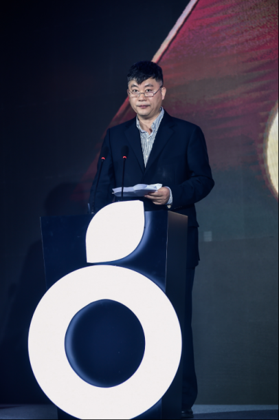 歌華有線、百度、愛奇藝聯(lián)合發(fā)布首款A(yù)I融合機頂盒 打造創(chuàng)新性智慧家庭娛樂場景
