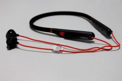1MORE便攜頸掛電競耳機，聽聲辨位帶你天天吃雞