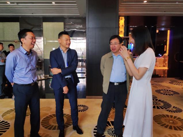 和思易出席戴爾易安信教育行業(yè)客戶高層峰會，看教育未來如何薪火傳承