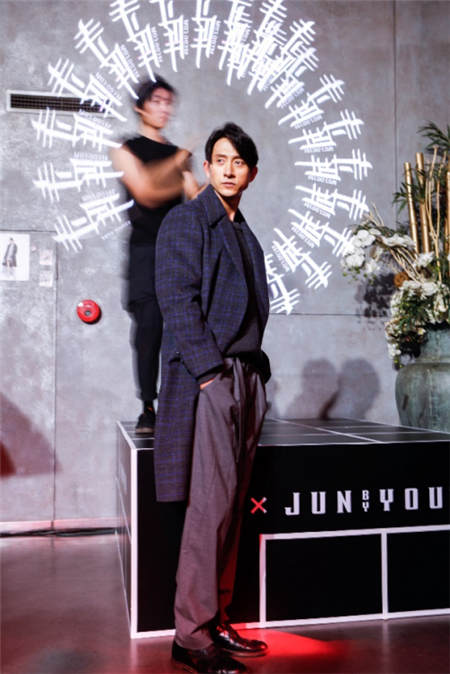 硬漢單品還能這樣玩，寺庫X JUNbyYOU沉浸聯(lián)名