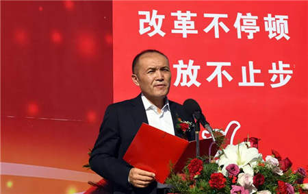 日月昌霍爾果斯萬(wàn)豐廣場(chǎng)項(xiàng)目隆重奠基！
