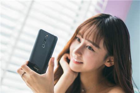 有了魅族X8之后，以后給女朋友拍照不好看別再怪手機(jī)了！