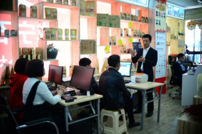 從蘇寧智慧零售助力精準(zhǔn)扶貧，看企業(yè)如何振興鄉(xiāng)村
