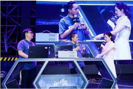 遠(yuǎn)距離讀取你的卡片信息？GeekPwn2018帶你直面無(wú)線安全威脅