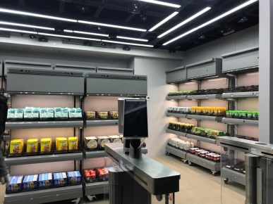 掃碼支付成過(guò)去式 海信聯(lián)姻百度打造新一代AI門(mén)店