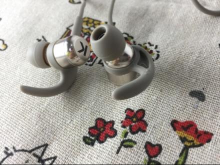 聽歌要音質(zhì)好又要顏值高？天貓上這款藍(lán)牙耳機賣得好