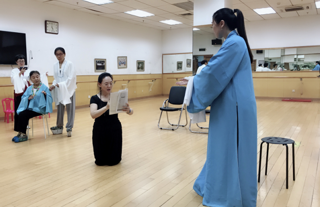 戲曲演員與華為麥芒7：年輕，在舞臺閃閃發(fā)光