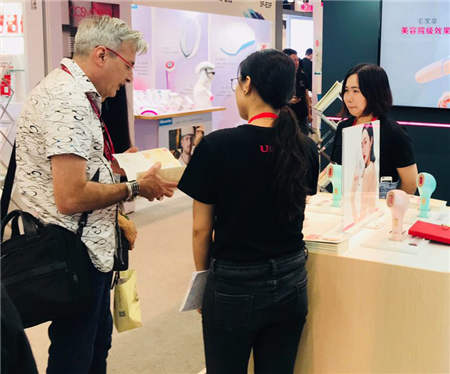 奇葩！Ulike參展Cosmoprof Asia亞太區(qū)美容展只帶一款極光脫毛儀
