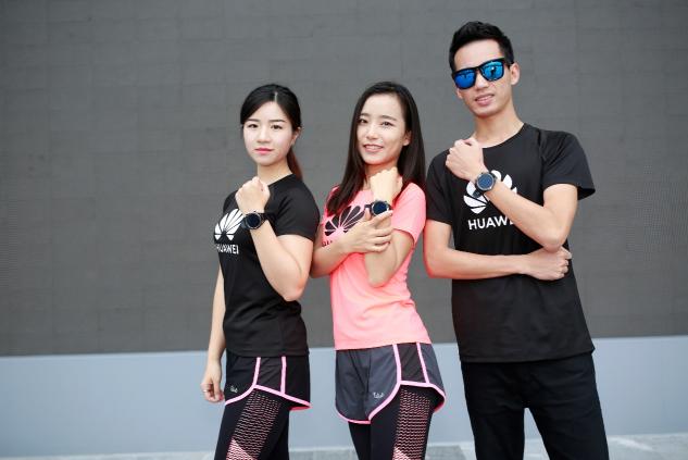 華為都市探索者高顏值跑團現(xiàn)身魔都 HUAWEI WATCH GT點亮上馬最美風(fēng)景線