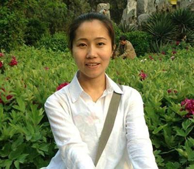 當(dāng)代花鳥(niǎo)畫美女作家，許芬藝術(shù)簡(jiǎn)介