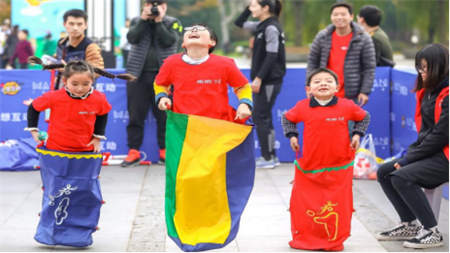 ABC KIDS小馬星球親子跑，萌娃熱情點(diǎn)燃蘇州婉約初冬