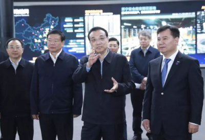 AI+零售怎么玩？總理點(diǎn)贊蘇寧智慧零售“騰云駕霧”