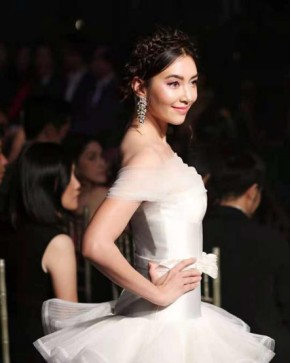 ELLE×Mistine發(fā)布2019潮流大勢(shì)妝容：名流聚集，群星秀場(chǎng)演繹