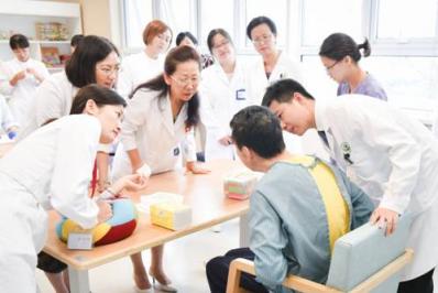2018泰康醫(yī)養(yǎng)結(jié)合健康管理論壇在滬舉辦，推進醫(yī)養(yǎng)結(jié)合再升級