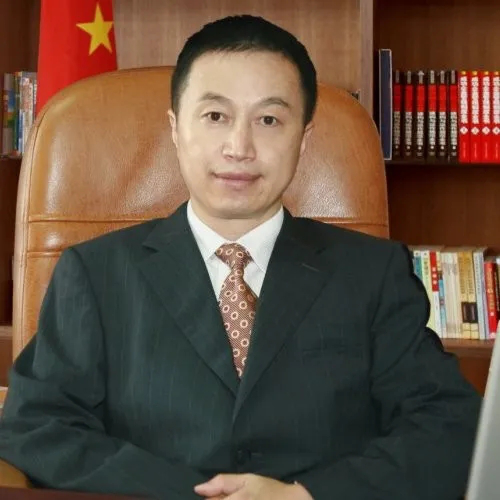 九三學(xué)社中央委員陳利浩：建議把手機作為個人健康終端