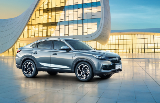長安CS85 COUPE，國產(chǎn)轎跑SUV明星車型