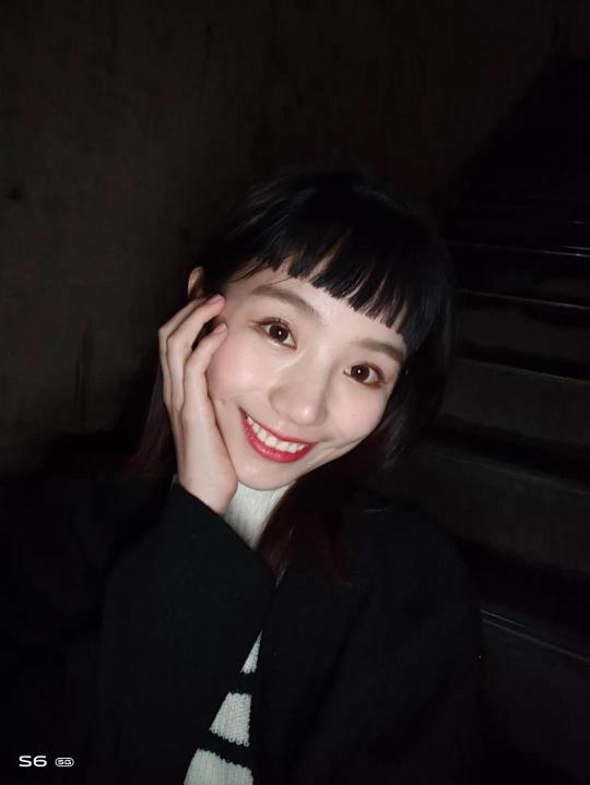 「 又 黑 又 糊 」，晚 上 自 拍 太！難！了！