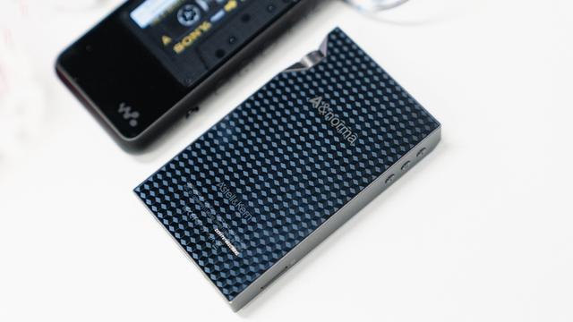 隨身播放器的對決，選安卓還是純音，索尼ZX505簡單對比A和K SR15
