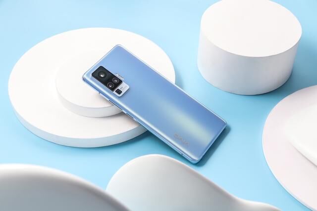 專業(yè)影像旗艦帶來震撼體驗(yàn) vivo X50 Pro搭載超穩(wěn)微云臺(tái)技術(shù)