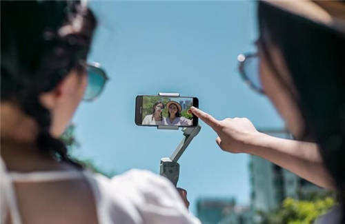 魔爪Mini MX正式發(fā)售，價格比大疆OSMO Mobile 3便宜近一半