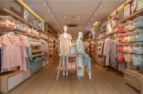 全新升級(jí)店鋪回歸，都市麗人再次揚(yáng)帆起航