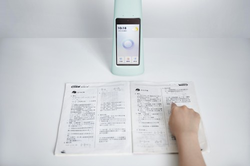 大力智能家教燈將線上預(yù)售，保護孩子視力助力作業(yè)輔導(dǎo)