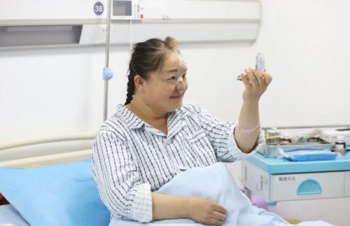 她，被羞辱欺凌40年，2020年成為新氧公益救助第一人