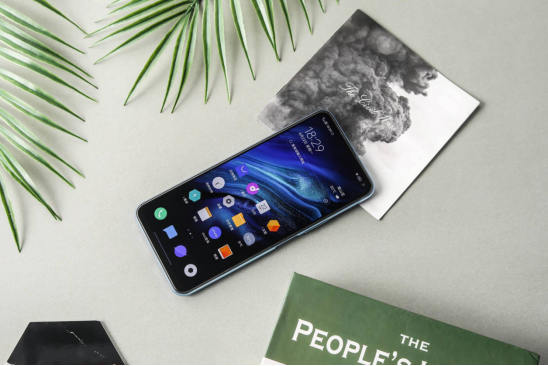 后浪必備iQOO Z1x：5G、高刷、長續(xù)航“三劍合璧”