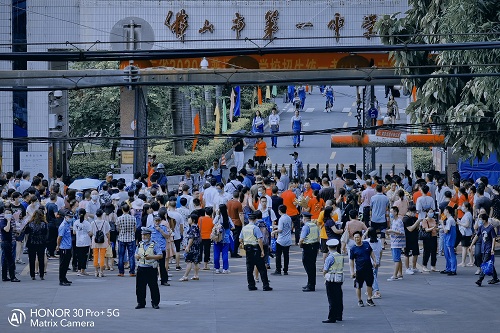 青春無(wú)悔，2020年你的高考記憶由我來(lái)守護(hù)