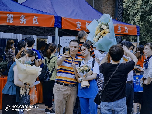 青春無(wú)悔，2020年你的高考記憶由我來(lái)守護(hù)