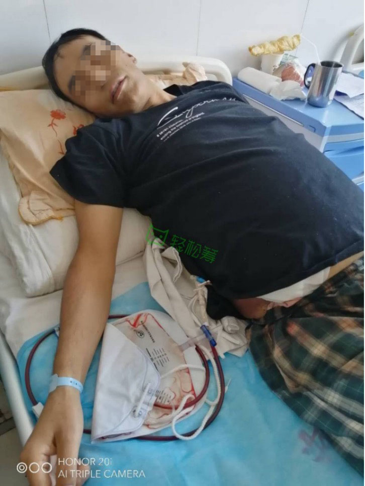 陜西一小區(qū)保安生病輕松籌上求助，業(yè)主得知后表示將資助其女兒完成學(xué)業(yè)