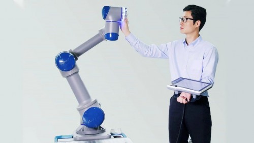 新松協(xié)作機(jī)器人在檢測(cè)領(lǐng)域提效，全靠這個(gè)“機(jī)器人大腦