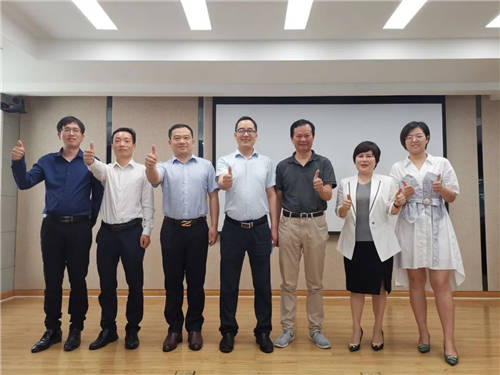 一只雞做到年銷30億，老鄉(xiāng)雞攜手藍(lán)凌打造合同管理系統(tǒng)