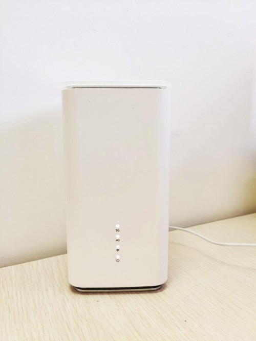 【集微拆評】OPPO 5G CPE T1評測：5G轉(zhuǎn)Wi-Fi，一張卡搞定多設(shè)備