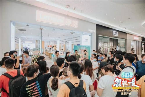 聯(lián)想來酷門店升級(jí)，三店智慧煥新齊亮相