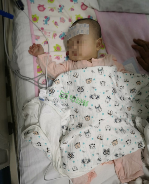 4個月大女嬰罹患白血病，父母求助輕松籌，6千位愛心人士溫暖相助