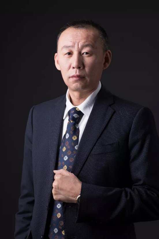 新基建時(shí)代，智能聯(lián)接引領(lǐng)數(shù)字化轉(zhuǎn)型駛?cè)肟燔嚨?/></p><p style=