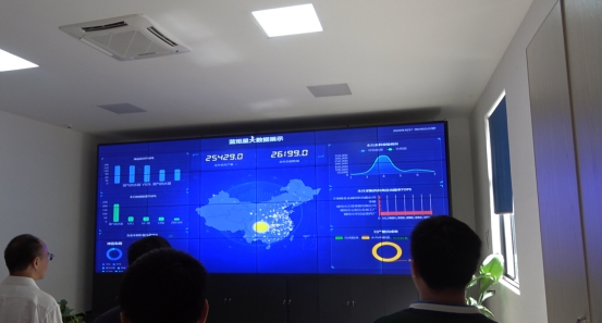 集成灶10大品牌，嵊州市政協(xié)副主席竺理文蒞臨藍(lán)炬星指導(dǎo)工作