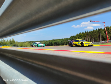 性能與速度相遇，iQOO BMW M4 DTM賽車美圖公布