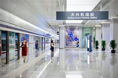 北京大興機(jī)場停車神招，徹底告別地鐵擠、大巴累、打車貴