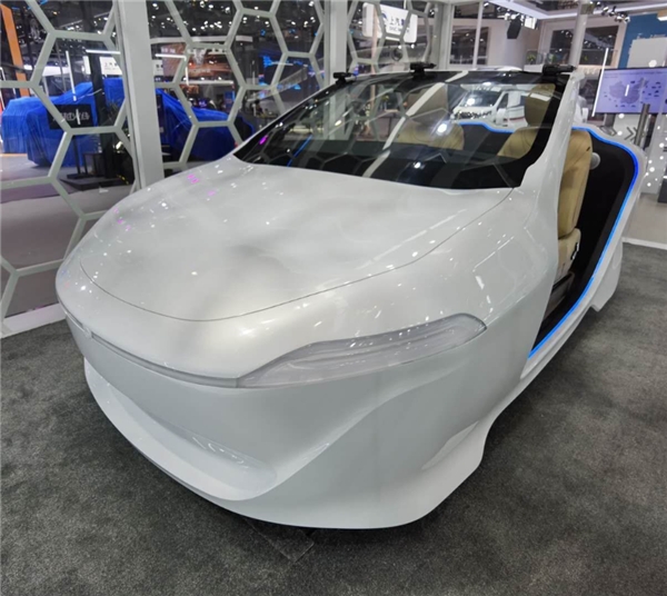 盯盯拍亮相華為智能座艙，共同打造智能行車拍攝體驗