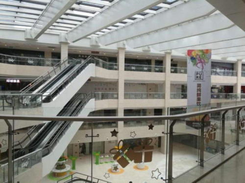 店寶寶：直播不拼價，開始“帶品牌“了